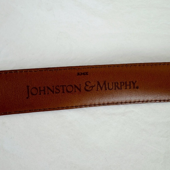 Johnston & Murphy Gator Embossed Brown Leather Belt - Picture 4 of 10
